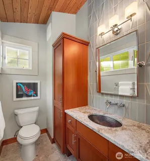 $3,000,000 | 7611 Highway 106, Union, WA 98592