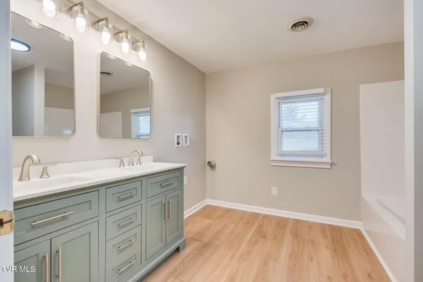 $2,000 | Undisclosed Address, Johnson City, TN 37604