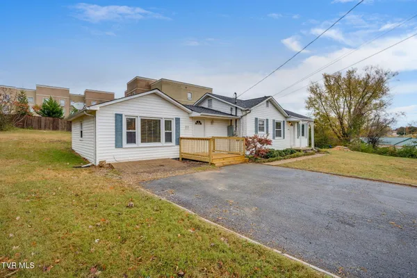 $2,000 | Undisclosed Address, Johnson City, TN 37604