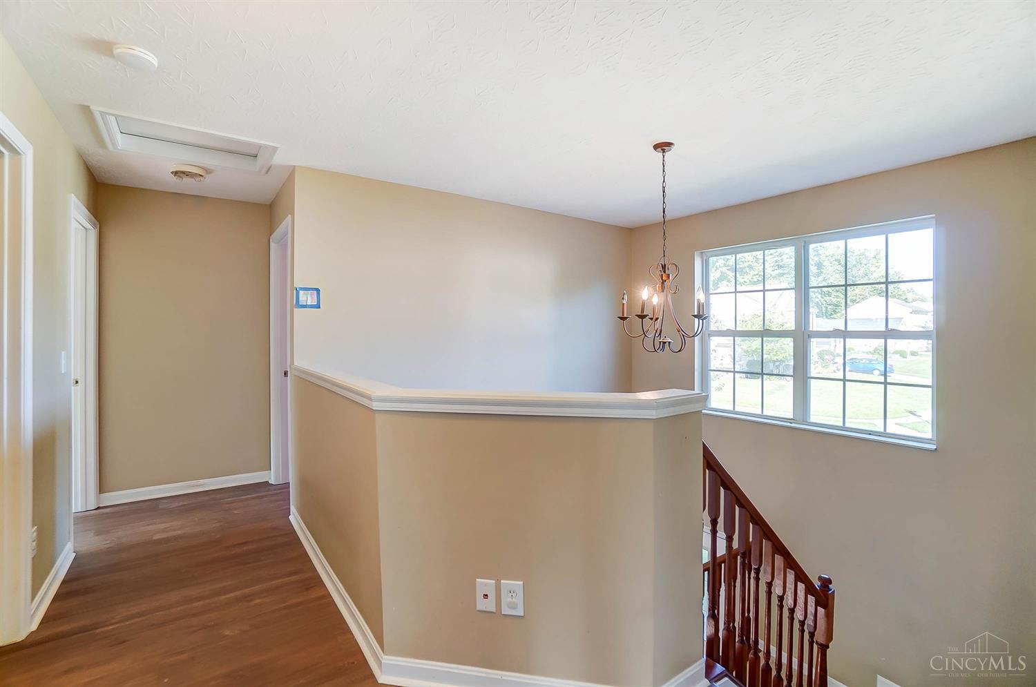 1571 Creekside Road Amelia, OH 45102 - Photo 11 of 17 Gallery Image 11