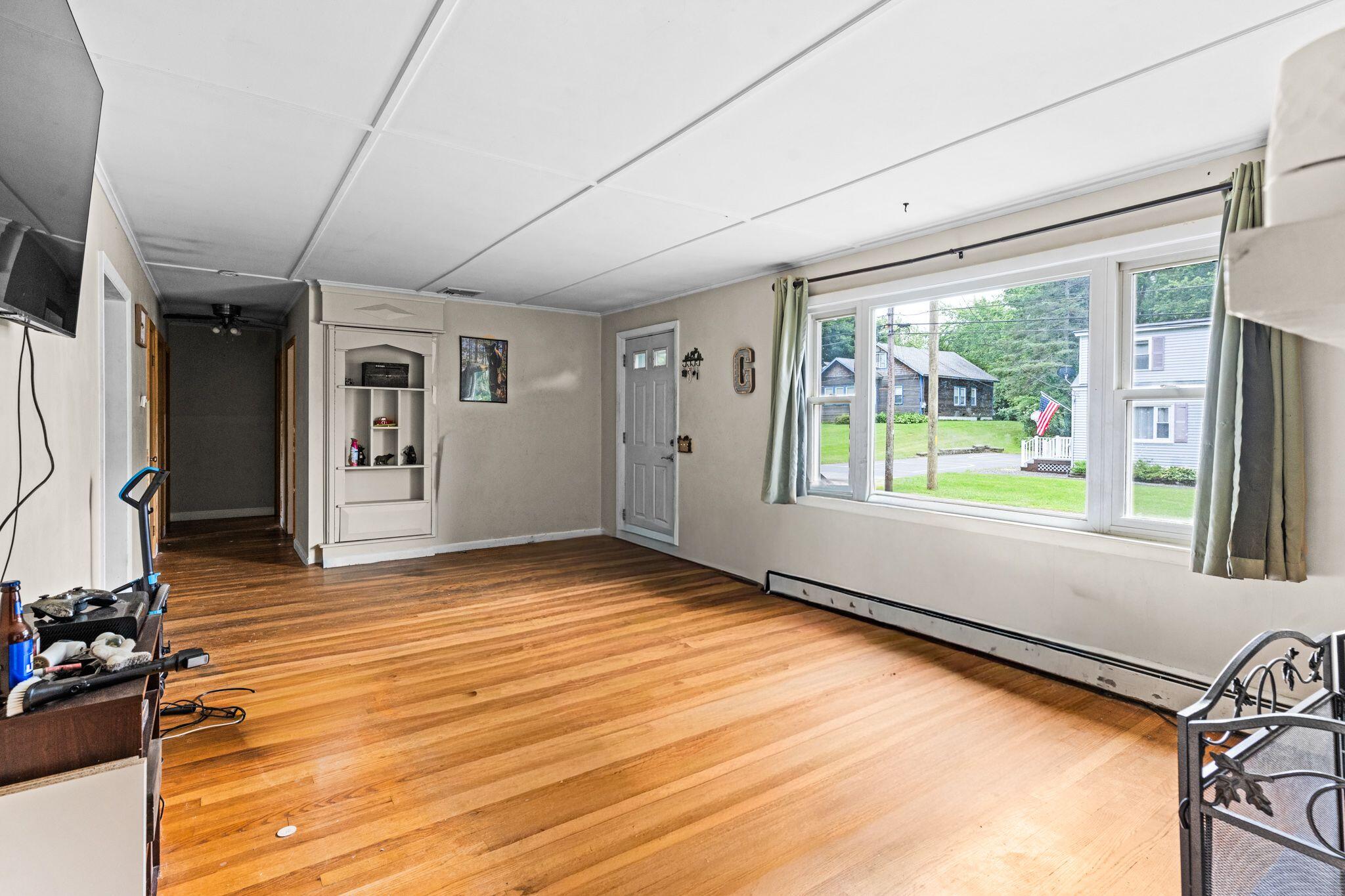 24 Cottage Street Fairfield, ME 04937 - Photo 5 of 29 IMG_8179