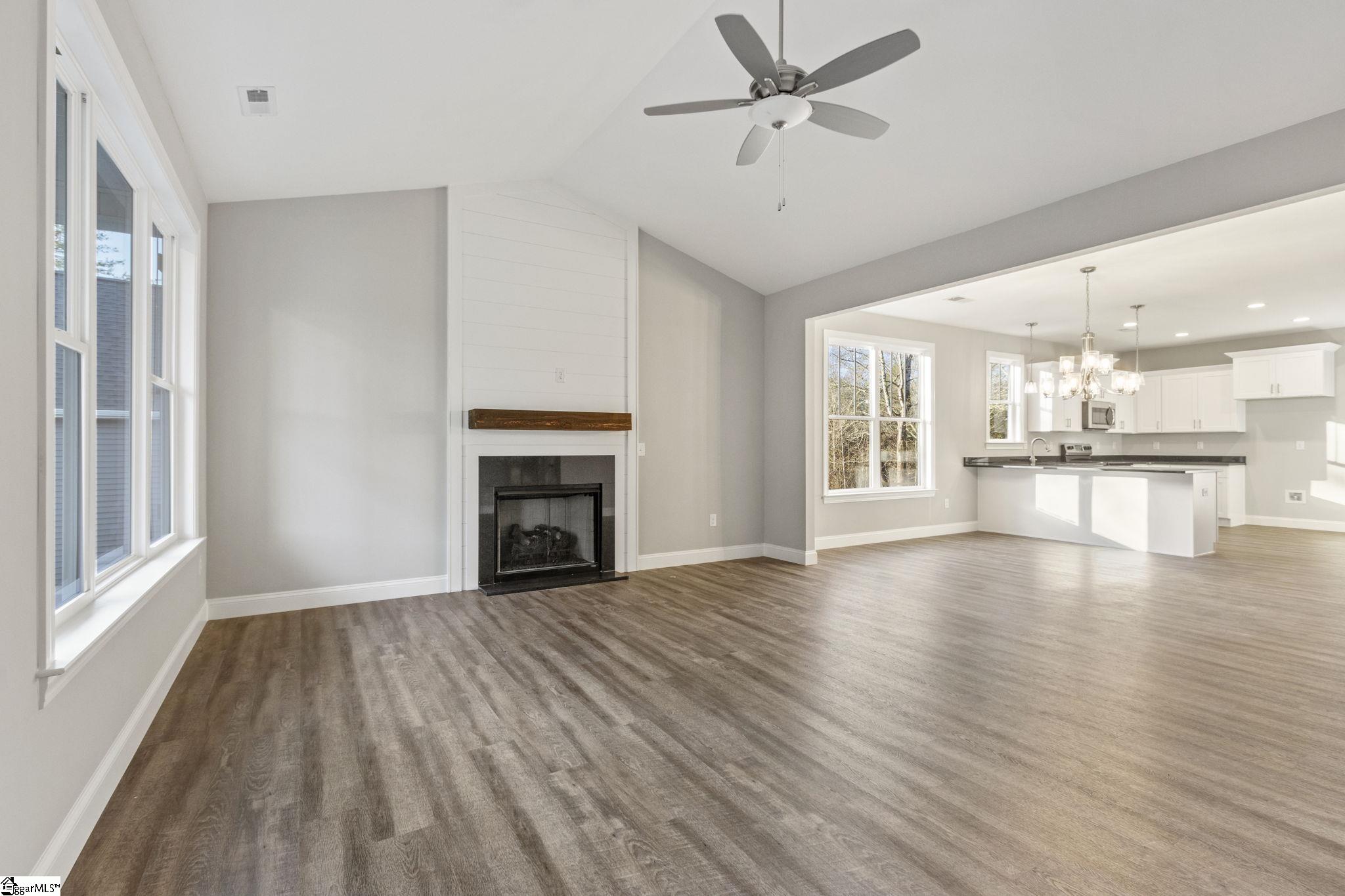 174 Bramlett Road Taylors, SC 29687 - Photo 5 of 32