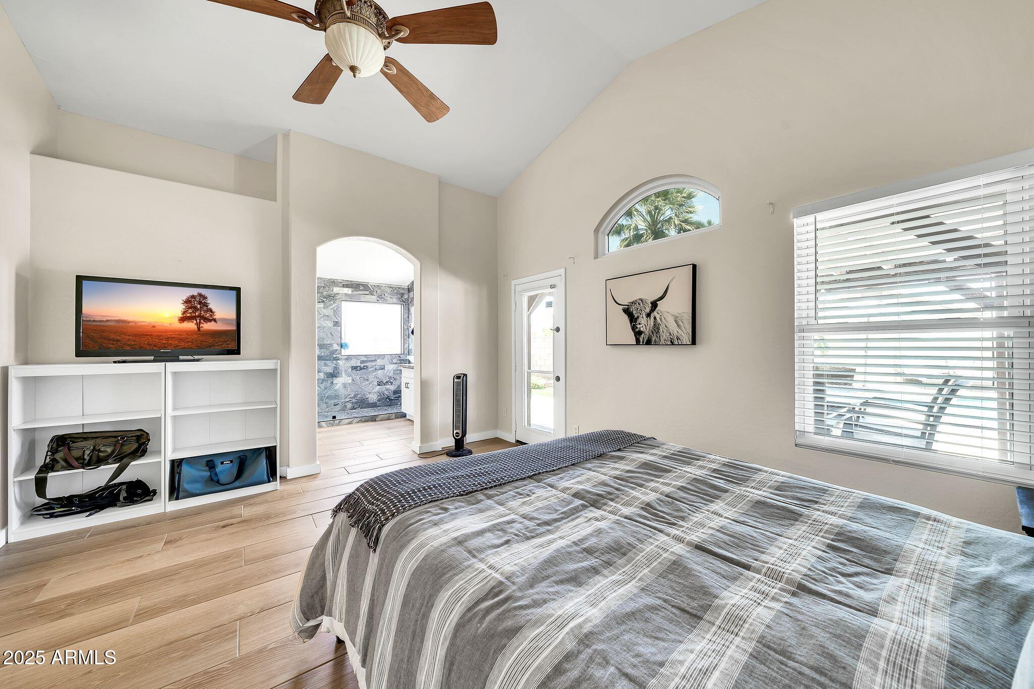 18644 North 21st Street Phoenix, AZ 85024 - Photo 12 of 33 master bedrm