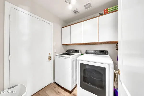 $575,000 | 18644 North 21st Street, Phoenix, AZ 85024