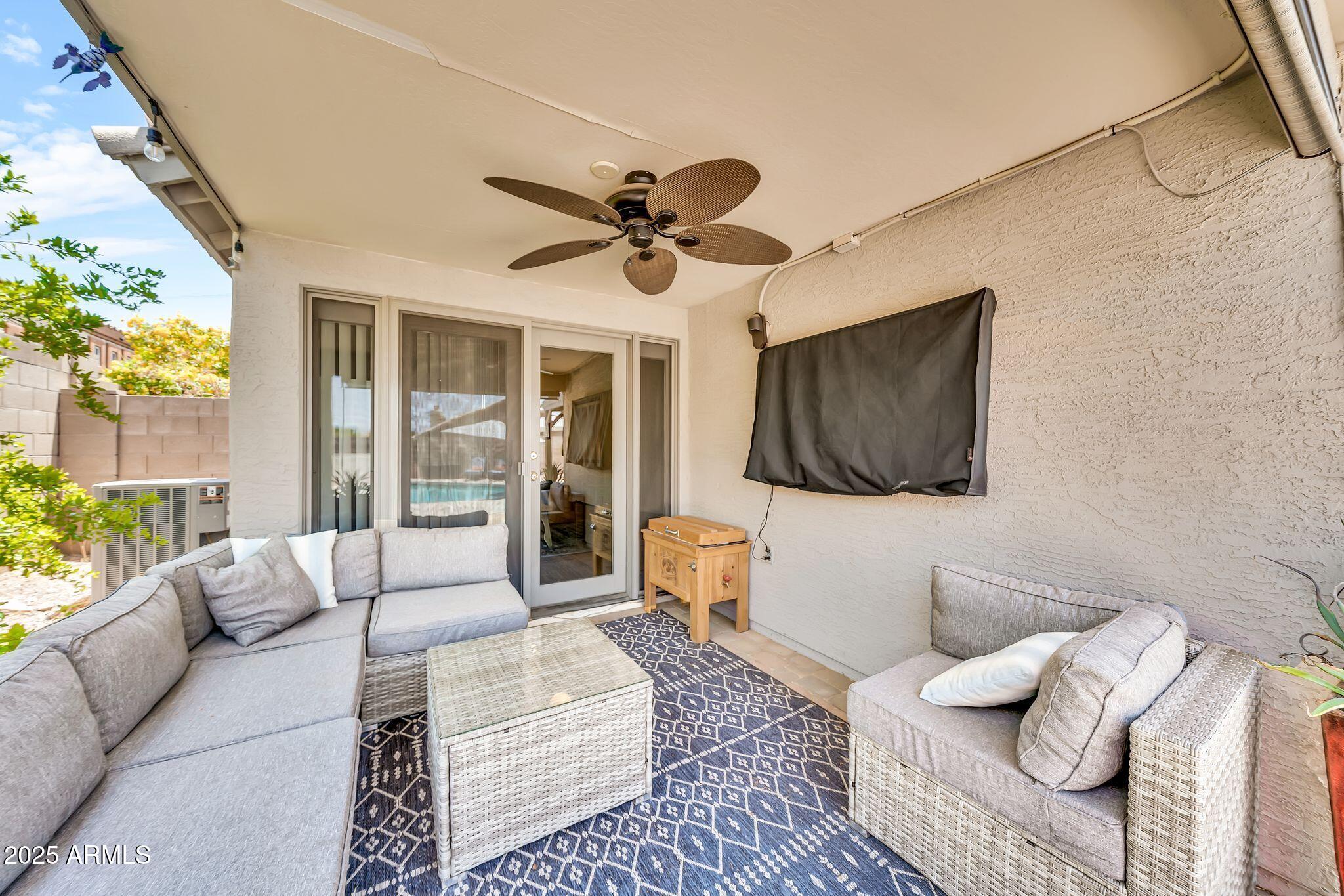 18644 North 21st Street Phoenix, AZ 85024 - Photo 25 of 33 side patio