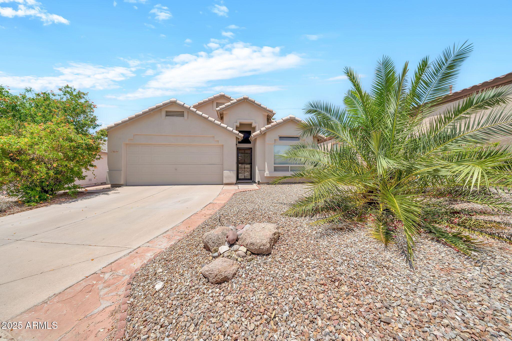 18644 North 21st Street Phoenix, AZ 85024 - Photo 2 of 33 house front