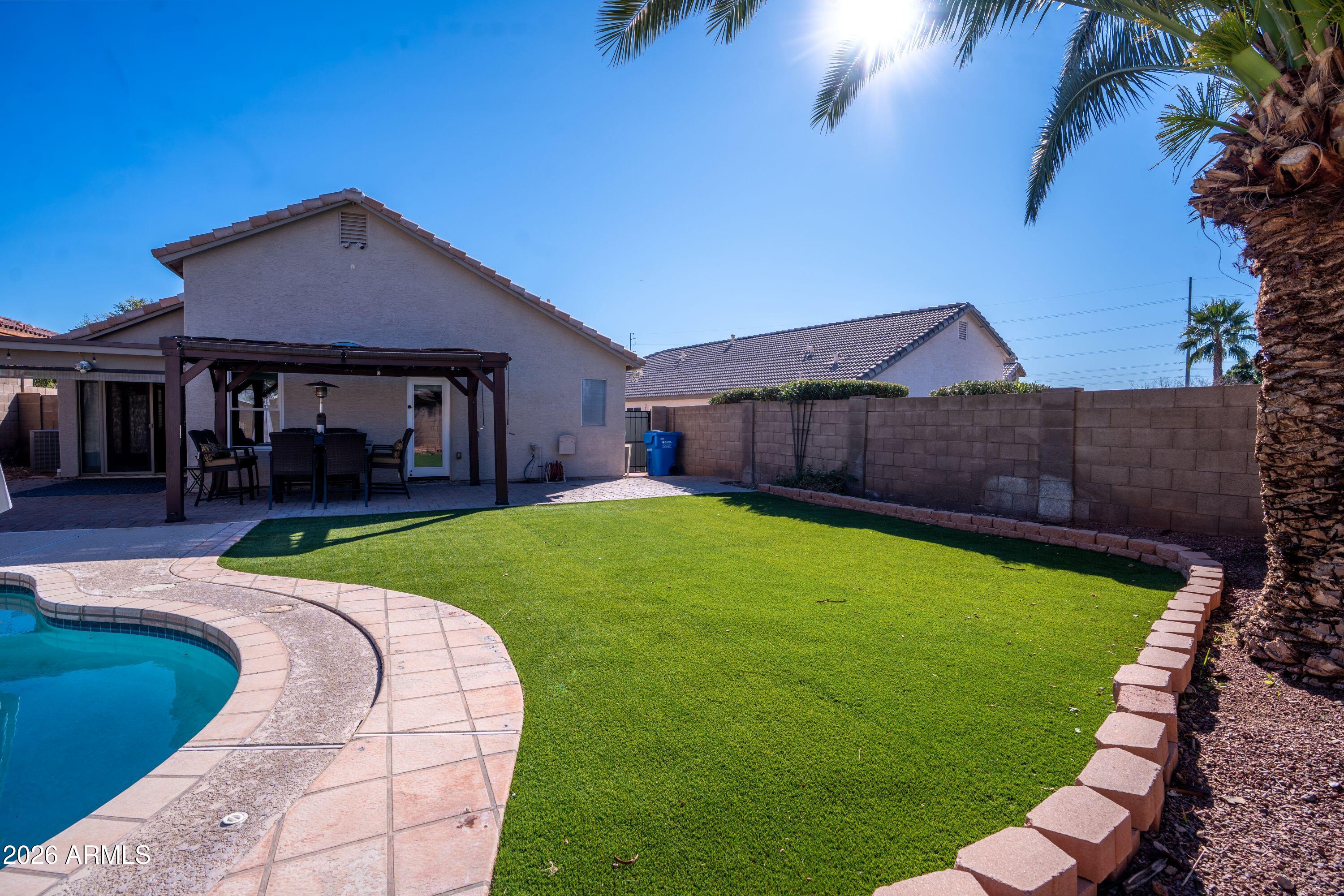 18644 North 21st Street Phoenix, AZ 85024 - Photo 30 of 33 LARGE play area