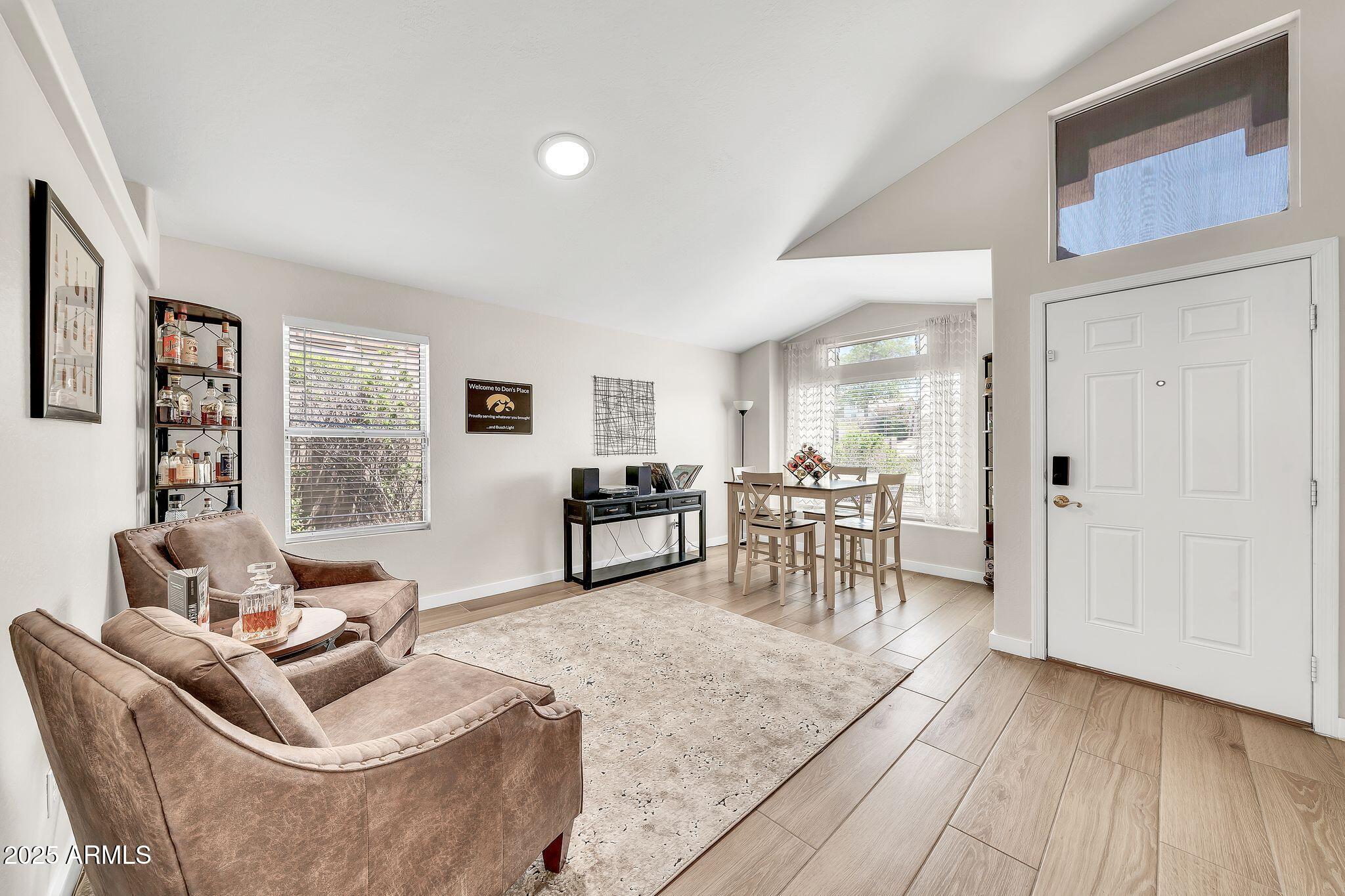 18644 North 21st Street Phoenix, AZ 85024 - Photo 3 of 33 living room