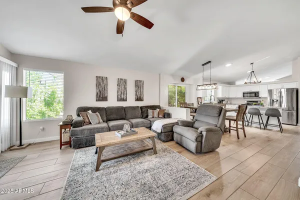 $575,000 | 18644 North 21st Street, Phoenix, AZ 85024