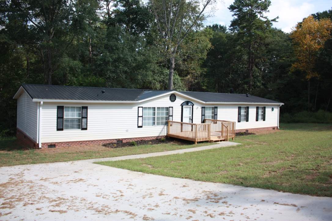 108 New Cut Road Piedmont, SC 29673 - Photo 1 of 21