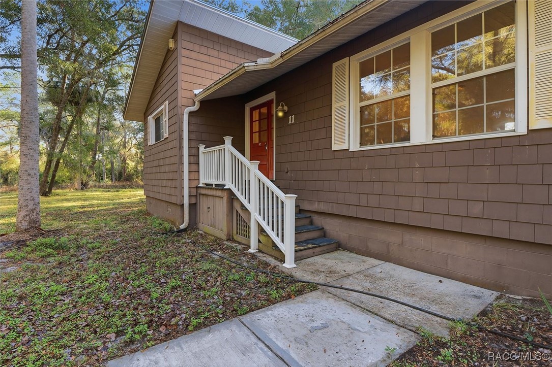 11 Patricia Road Yankeetown, FL 34498 - Photo 4 of 30