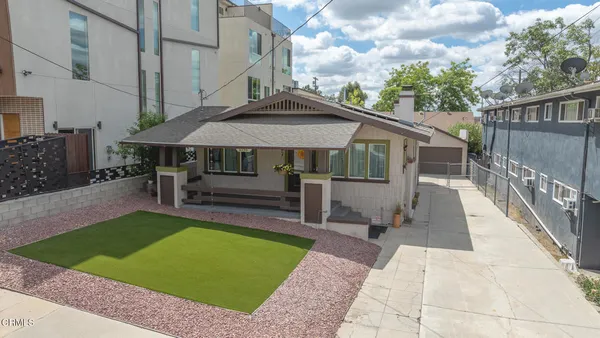 $1,185,000 | 6158 Oak Crest Way, Los Angeles, CA 90042
