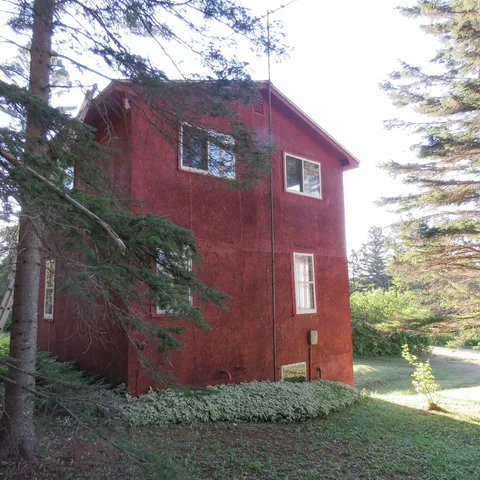 $285,000 | 5281 Highway 61, Lutsen, MN 55612