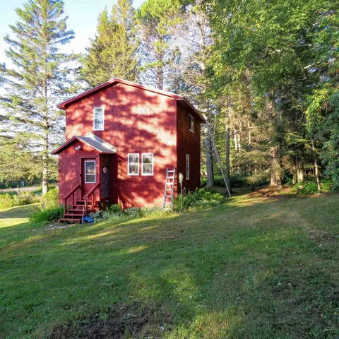 $285,000 | 5281 Highway 61, Lutsen, MN 55612
