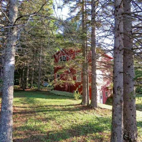 $285,000 | 5281 Highway 61, Lutsen, MN 55612