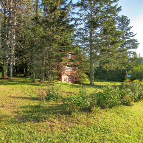 $285,000 | 5281 Highway 61, Lutsen, MN 55612
