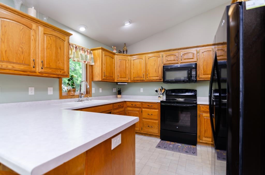 1280 Swan Ridge Trail De Pere, WI 54115 - Photo 11 of 54