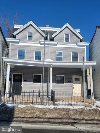 $1,250 | 537 North Mechanic Street, Cumberland, MD 21502