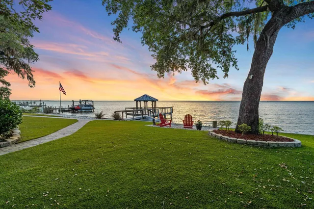 $2,600,000 | 411 Calhoun Avenue, Destin, FL 32541