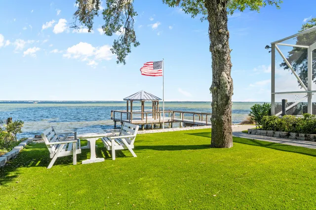 $2,600,000 | 411 Calhoun Avenue, Destin, FL 32541