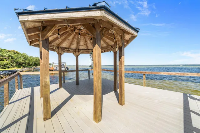 $2,600,000 | 411 Calhoun Avenue, Destin, FL 32541