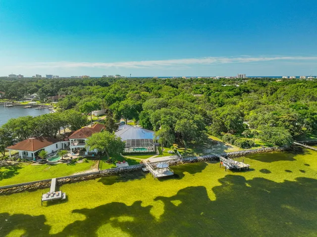 $2,600,000 | 411 Calhoun Avenue, Destin, FL 32541