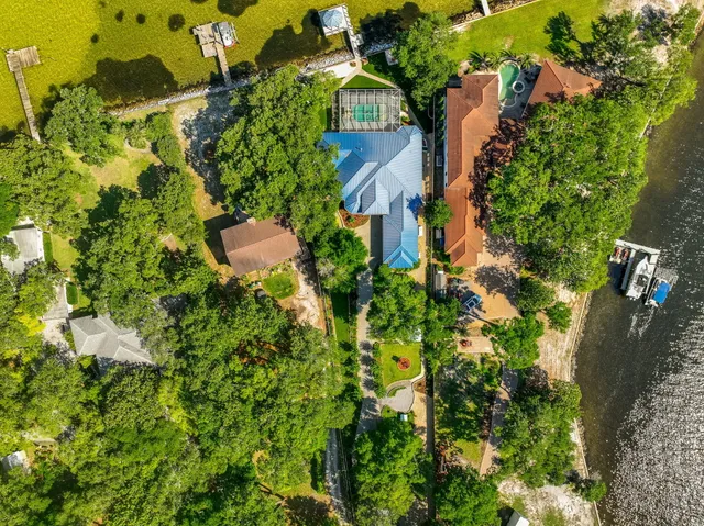 $2,600,000 | 411 Calhoun Avenue, Destin, FL 32541
