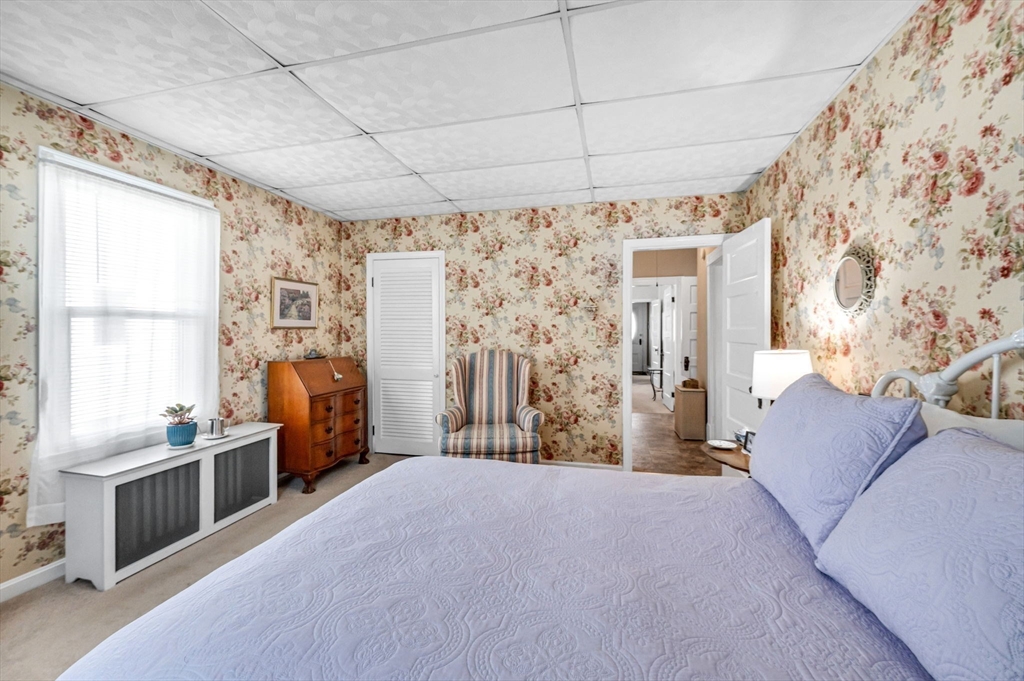 162 Hubbard Street Ludlow, MA 01056 - Photo 17 of 37