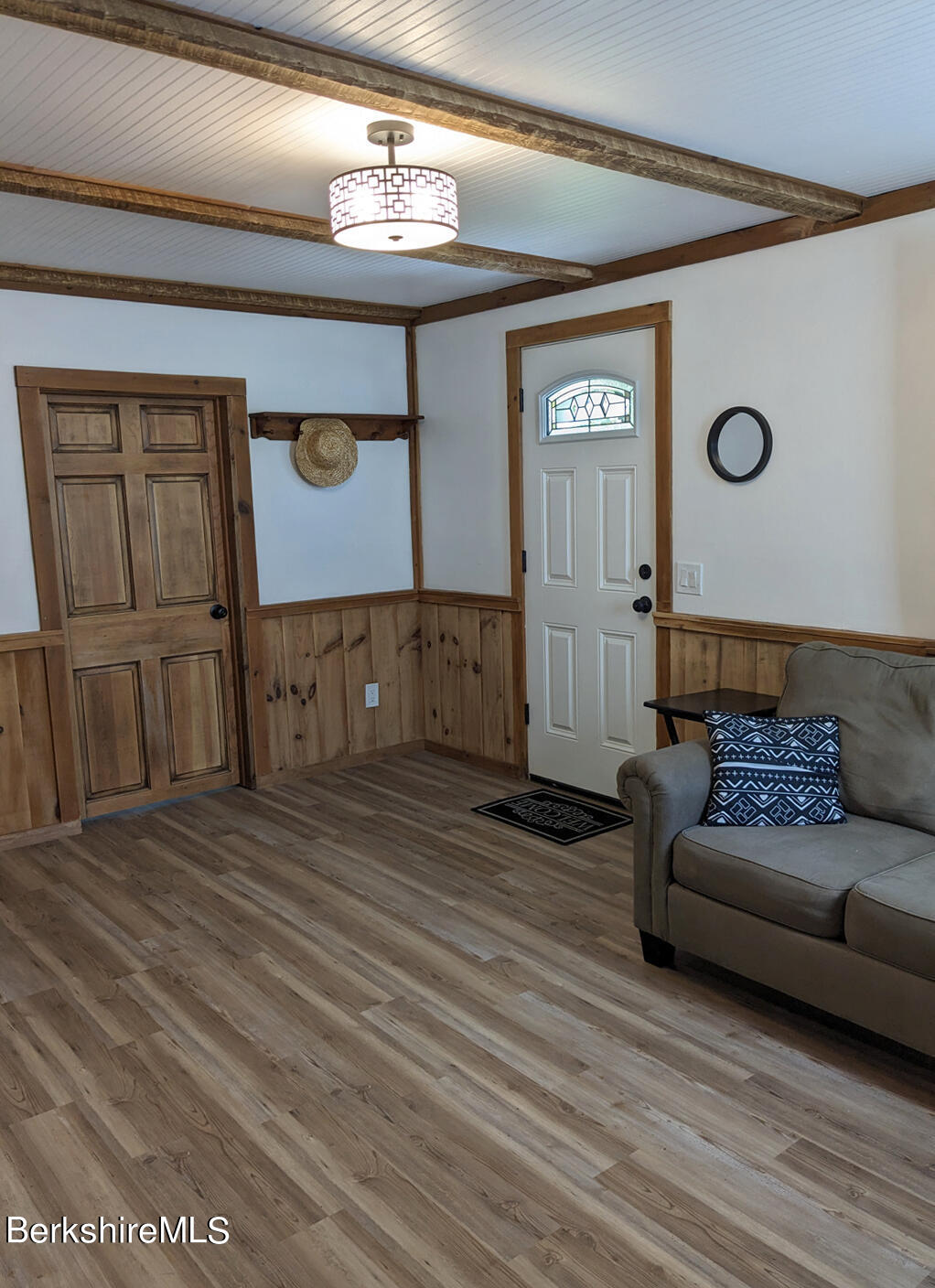 1430 Old Rte 9 Windsor, MA 01270 - Photo 6 of 24 a living room with furniture