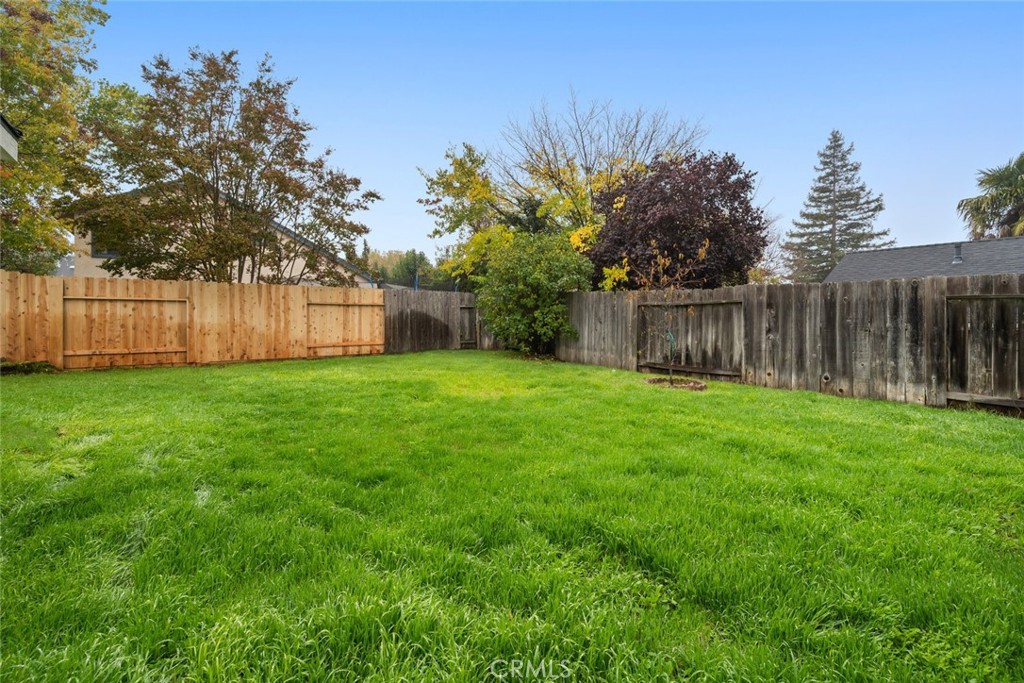 928 Austin Court Paso Robles, CA 93446 - Photo 13 of 30 a view of a back yard