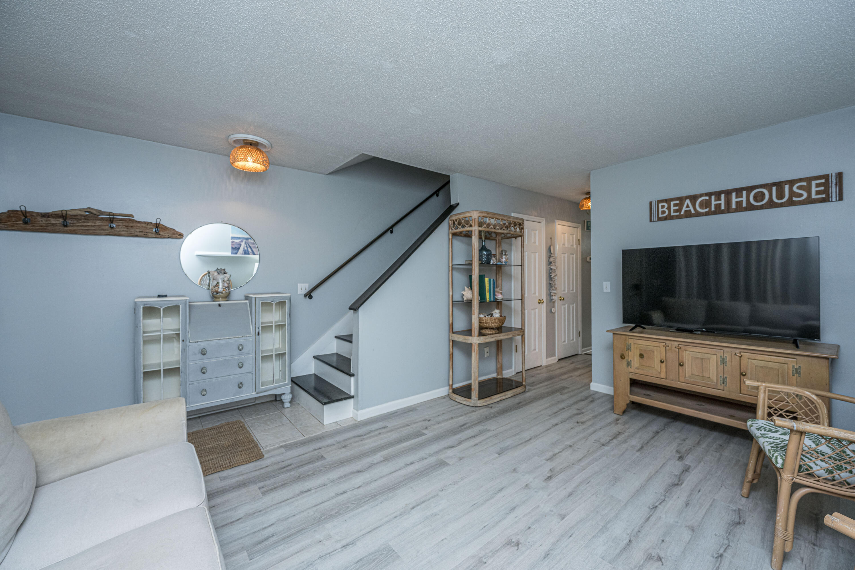 294 Fleming Road, Unit C Charleston, SC 29412 - Photo 4 of 17 294FlemingRdAptC007