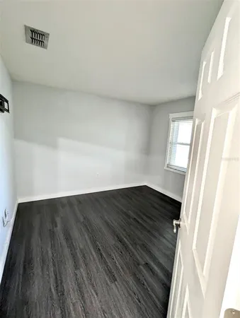 $2,595 | 4970 Reagen Way, Sarasota, FL 34232