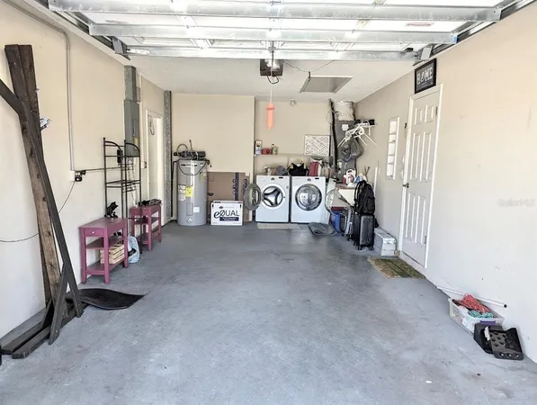 $2,595 | 4970 Reagen Way, Sarasota, FL 34232