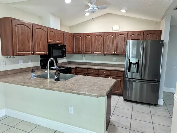 $2,595 | 4970 Reagen Way, Sarasota, FL 34232