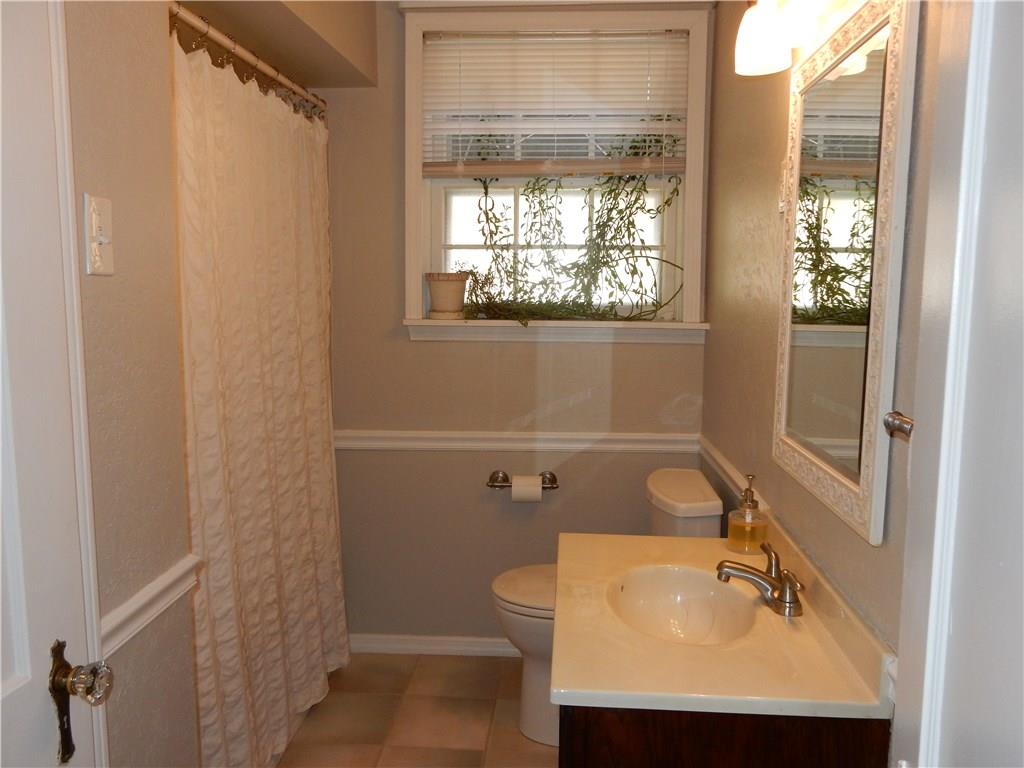 327 McClelland Road Canonsburg, PA 15317 - Photo 17 of 25 First floor full bath