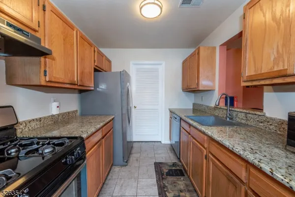 $3,200 | 210 Vista Drive, Cedar Knolls, NJ 07927