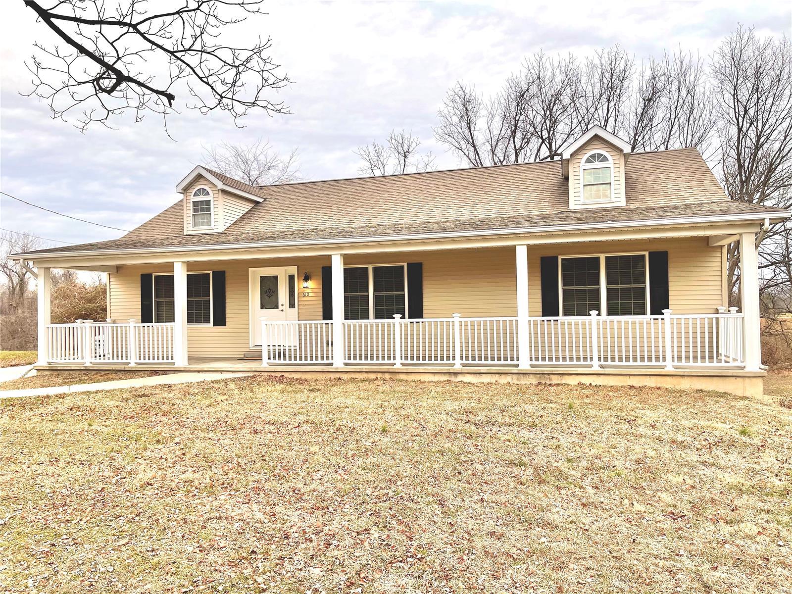 610 White Road Chesterfield, MO 63017 - Photo 1 of 34 Gallery Image 1