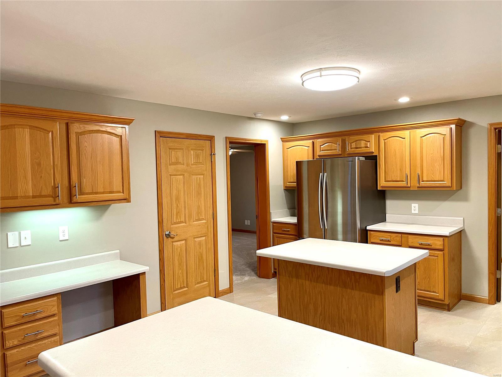 610 White Road Chesterfield, MO 63017 - Photo 16 of 34 Gallery Image 16