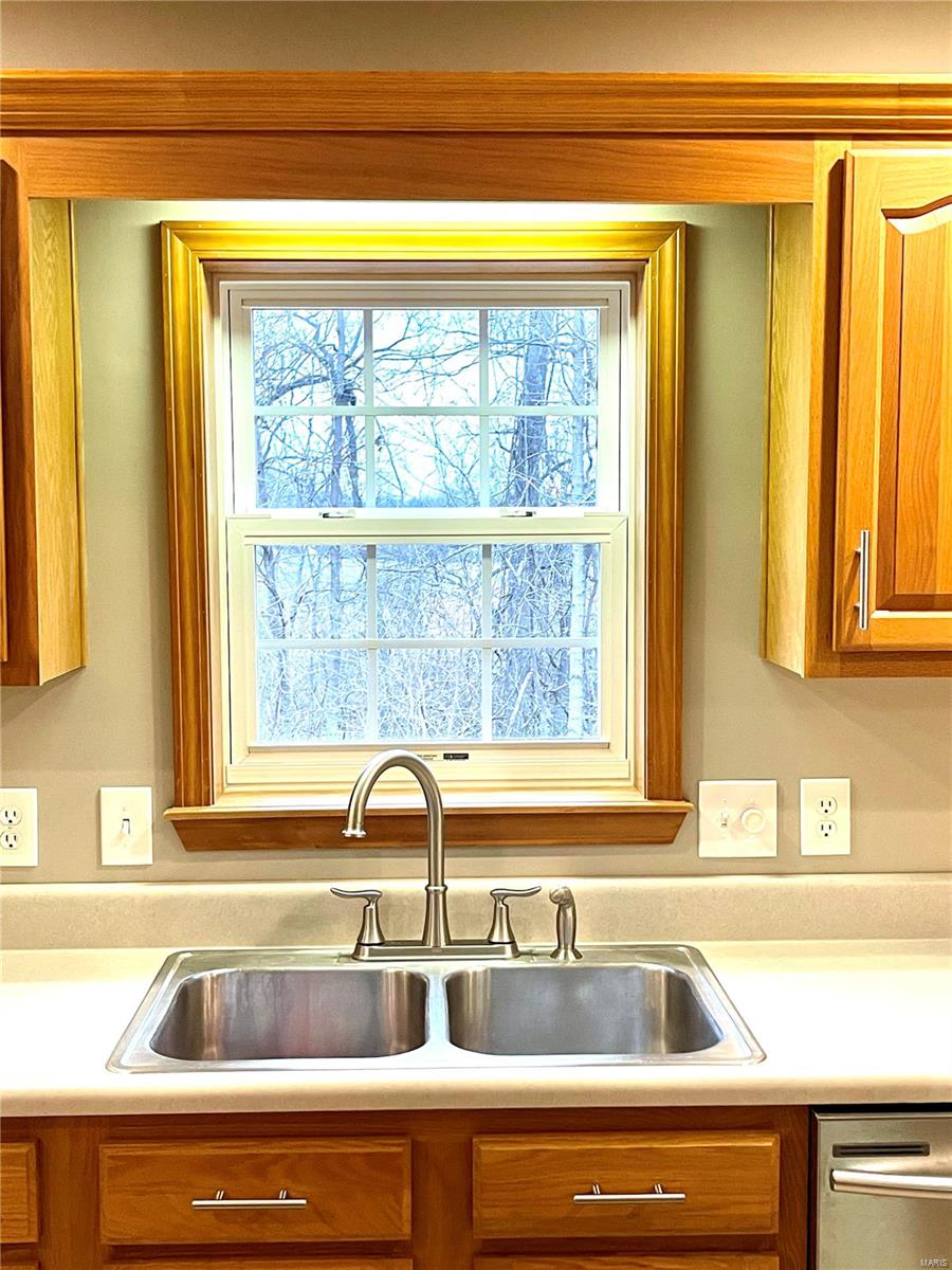 610 White Road Chesterfield, MO 63017 - Photo 17 of 34 Gallery Image 17