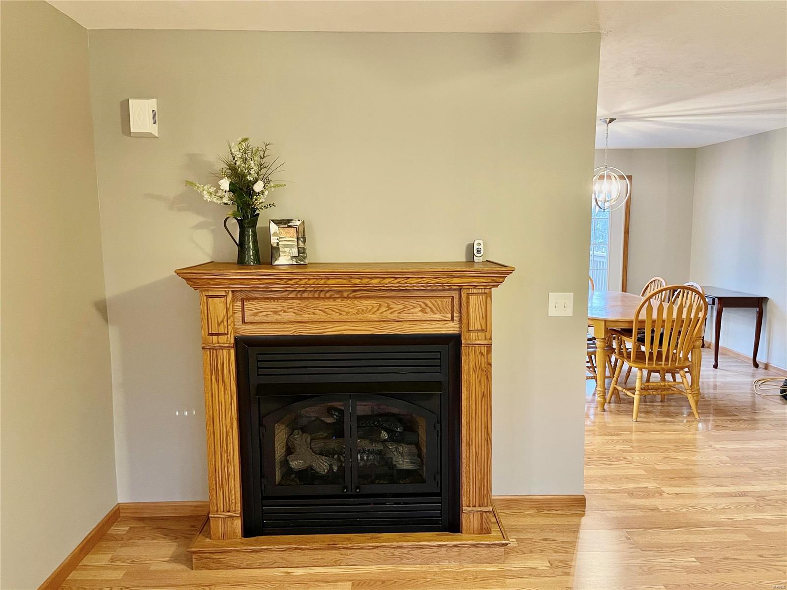610 White Road Chesterfield, MO 63017 - Photo 5 of 34 Gallery Image 5