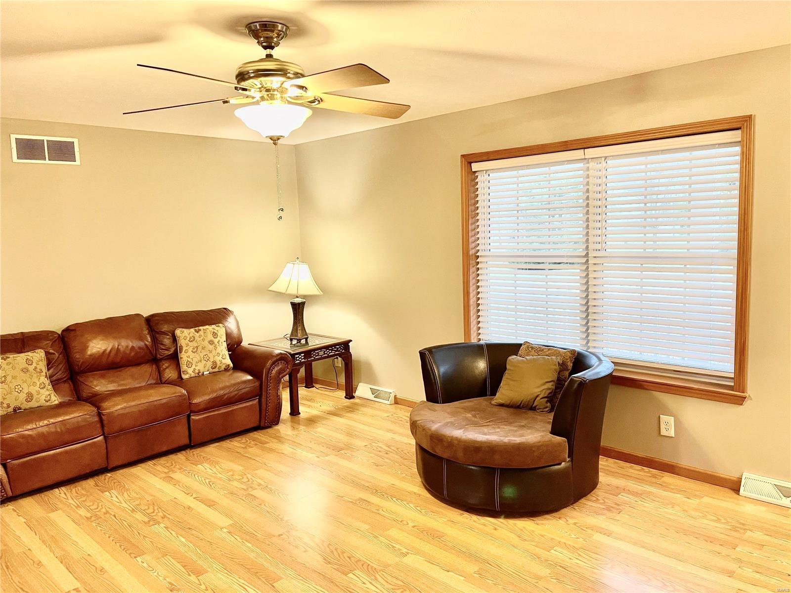 610 White Road Chesterfield, MO 63017 - Photo 6 of 34 Gallery Image 6
