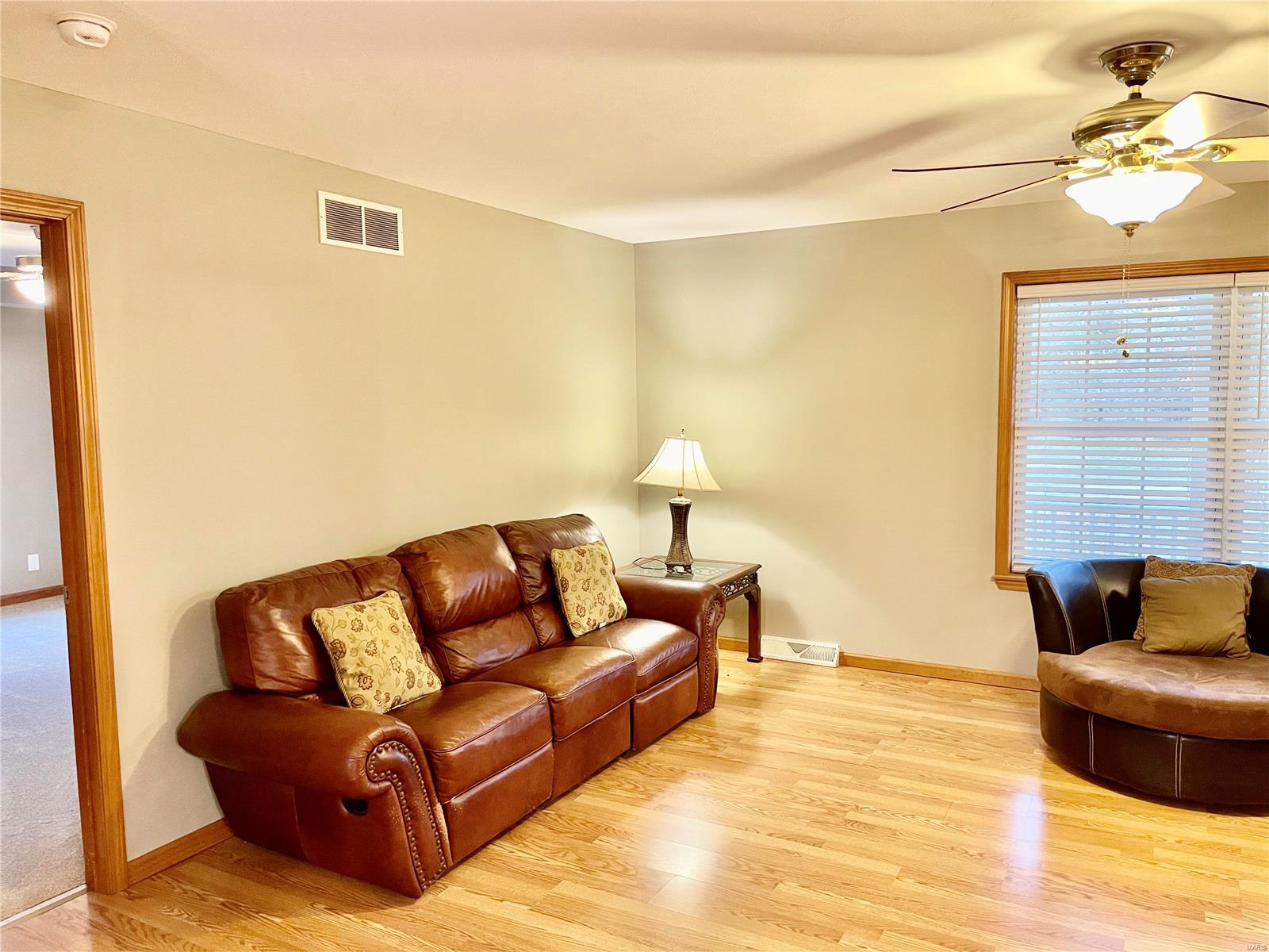 610 White Road Chesterfield, MO 63017 - Photo 7 of 34 Gallery Image 7