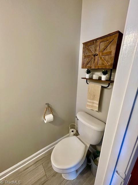 6103 Trotter Ridge Road Summerfield, NC 27358 - Photo 14 of 34 Half bath on the main level.