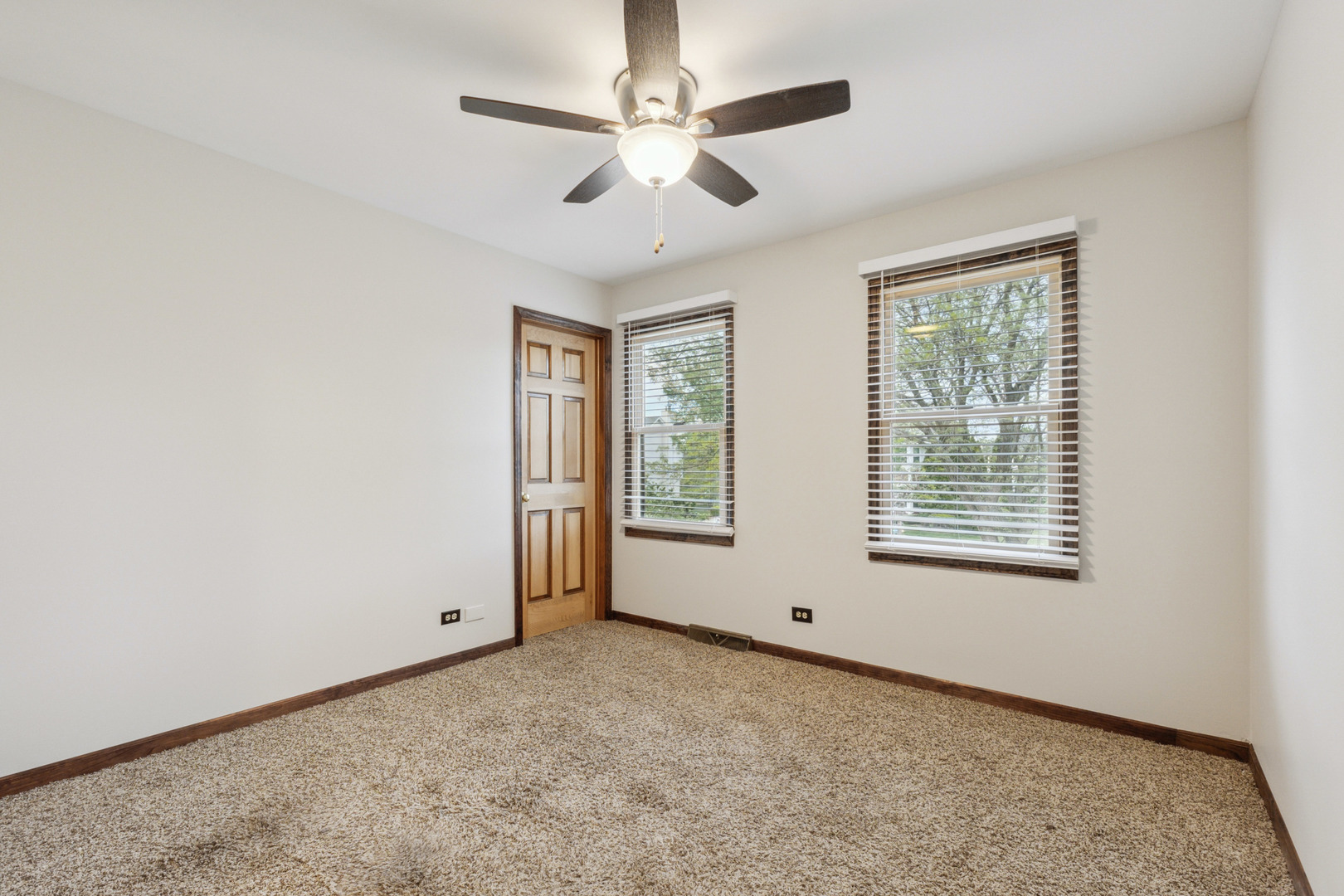 1715 Chestnut Hill Road Plainfield, IL 60586 - Photo 15 of 30