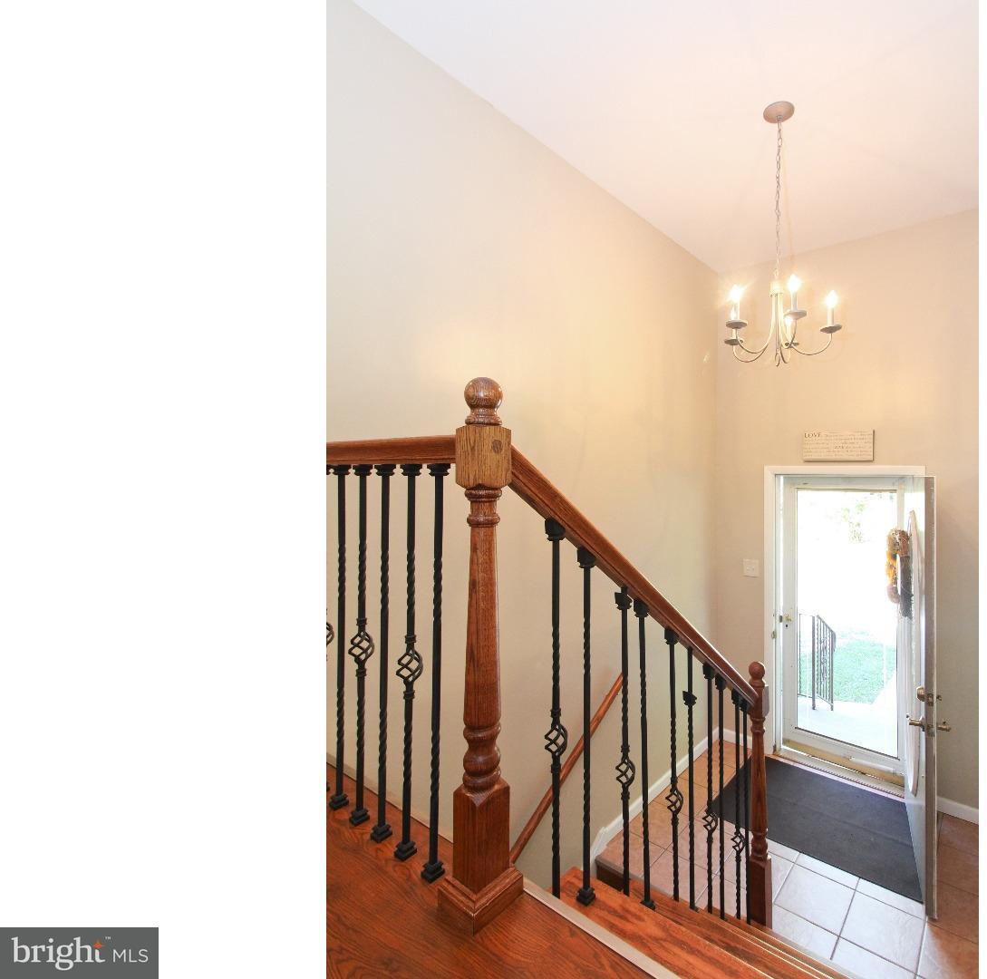 125 Princeton Road Pennsville, NJ 08070 - Photo 14 of 24 Foyer