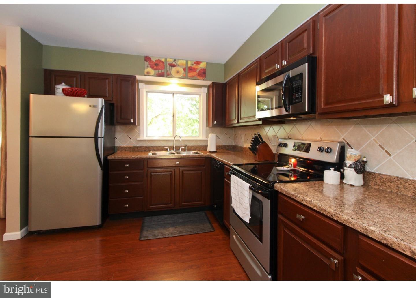 125 Princeton Road Pennsville, NJ 08070 - Photo 5 of 24 Kitchen