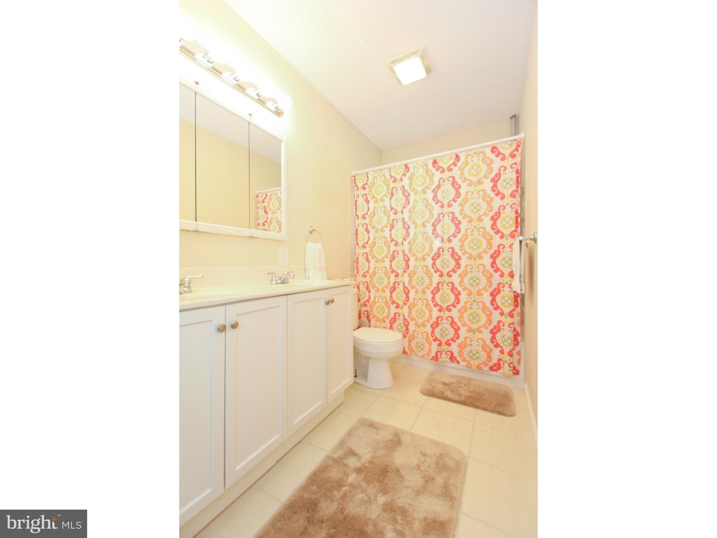 125 Princeton Road Pennsville, NJ 08070 - Photo 9 of 24 Bathroom