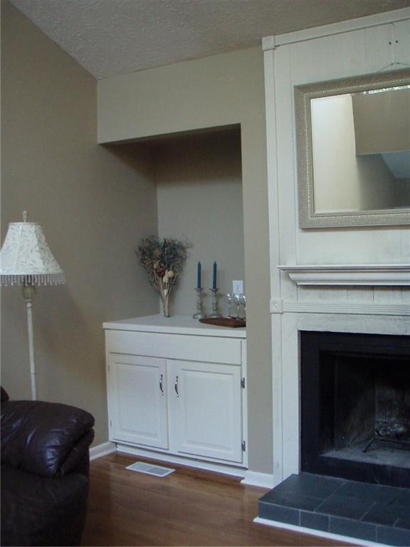634 Cobblestone Road Avon, IN 46123 - Photo 5 of 14 Gallery Image 5