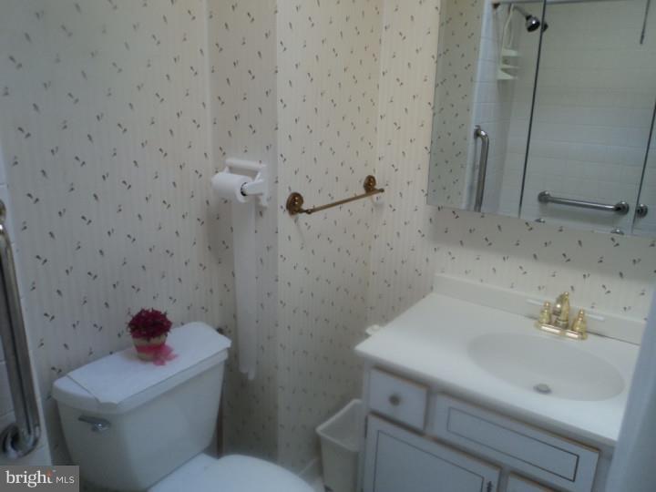 3676 Friar Road Philadelphia, PA 19154 - Photo 8 of 12 Gallery Image 8