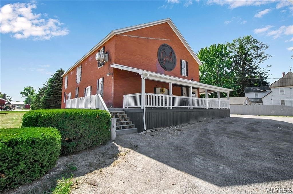 1693 Quaker Road Somerset, NY 14012 - Photo 1 of 36